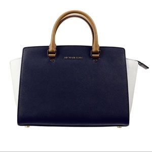 Micheal Kors Selma Bag